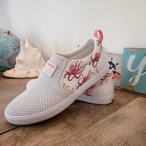 Xtratuf Sharkbyte Salmon Sisters Leather slip-on shoe